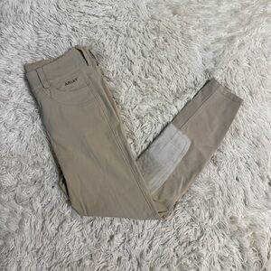 Women’s Size 22R Tan Ariat Knee Patch Horseback Riding Breeches. Good Condition.